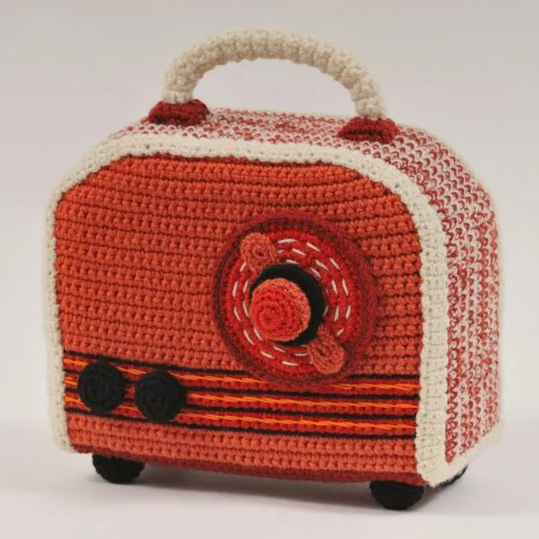 2.-Transistor-Radio-orange-999x1024-600x600.jpg