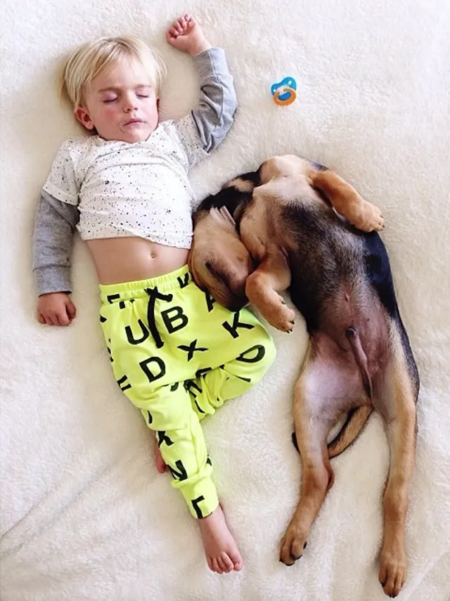 A-Naptime-Story-with-Dog-and-Baby-10.jpg