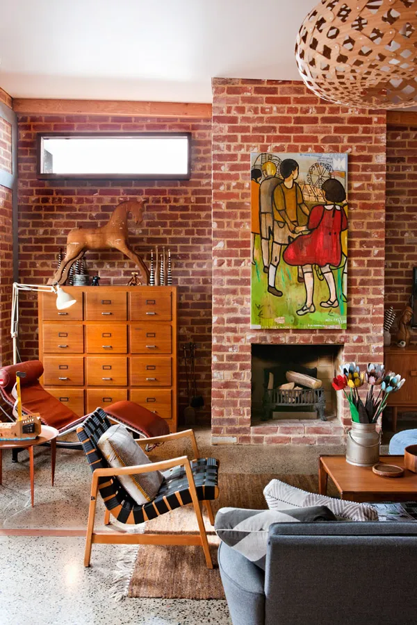 CicheroHouse-LOUNGEFIREPLACE.jpg