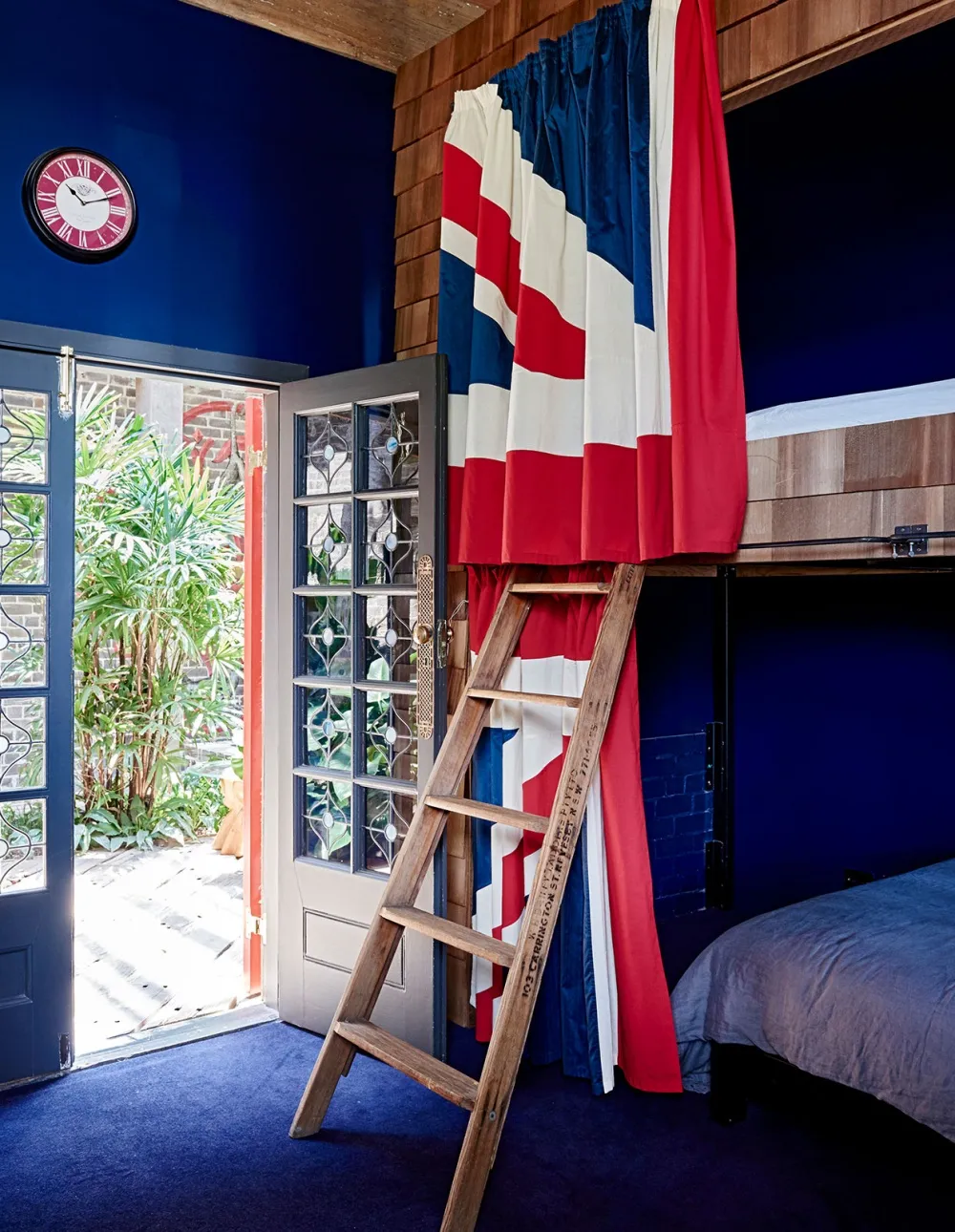 Showstopping-Warehouse-Conversion-in-Sydneys-Surry-Hills-14.jpg