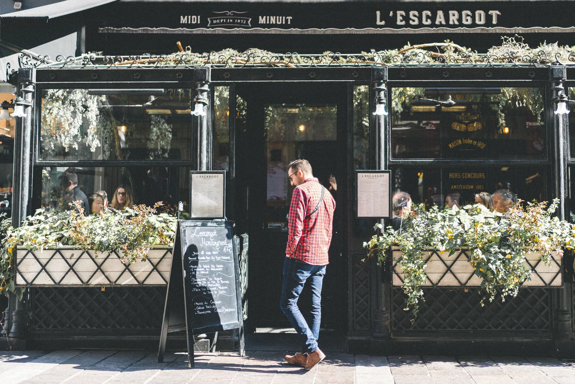 parisian-restaurants-in-paris-france.jpg