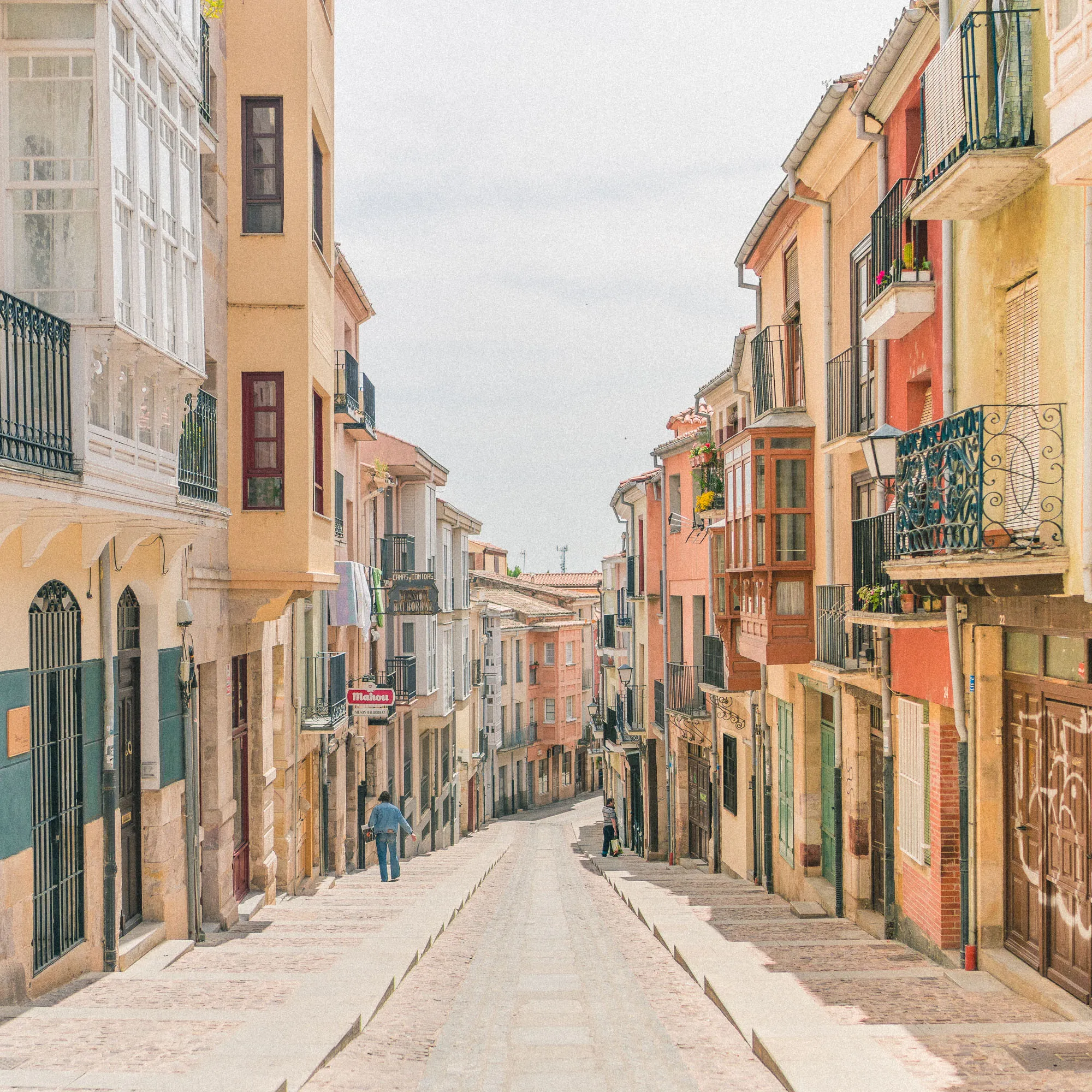steps-and-pastel-buildings-in-zamora-spain-spanish-town.jpg