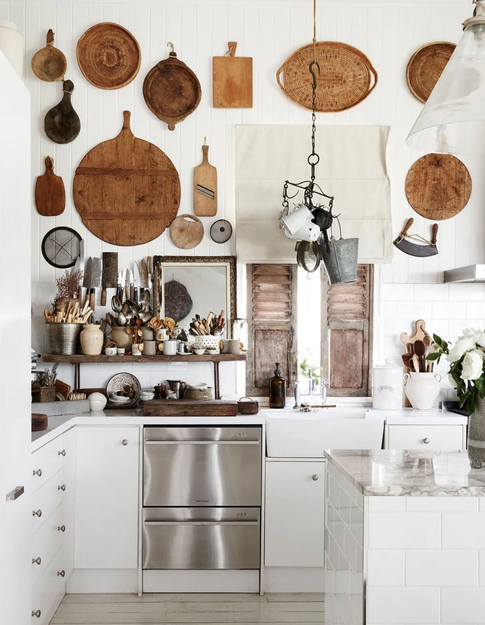 ulifeel_A-Photographers-Brisbane-Home-Full-of-Collections-and-Coastal-Décor-8-1.jpg